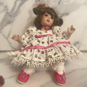 Vintage Marie Osmond’s Tiny Tot Amaya Mini Doll 2003 “Springtime” Rose🌹 Dress 8”